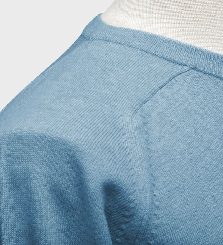 Pullover aus Lammwolle mit Sattelärmeln - Hellblau Atelier Treger