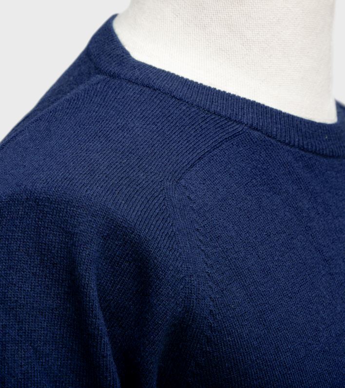 Pullover aus Lammwolle mit Sattelärmeln - Marineblau Atelier Treger
