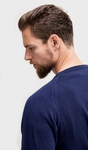 Pullover aus Lammwolle mit Sattelärmeln - Marineblau Atelier Treger