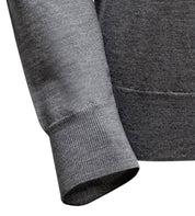Pullover mit V-Ausschnitt - Hellgrau Atelier Treger