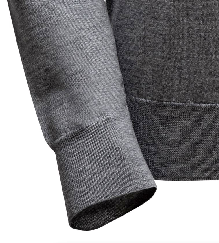 Pullover mit V-Ausschnitt - Hellgrau Atelier Treger