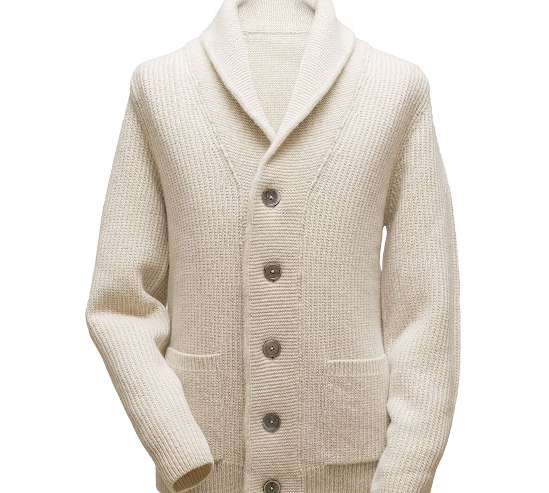 Borélio's Cardigan mit Schalkragen Elfenbein Atelier Treger 