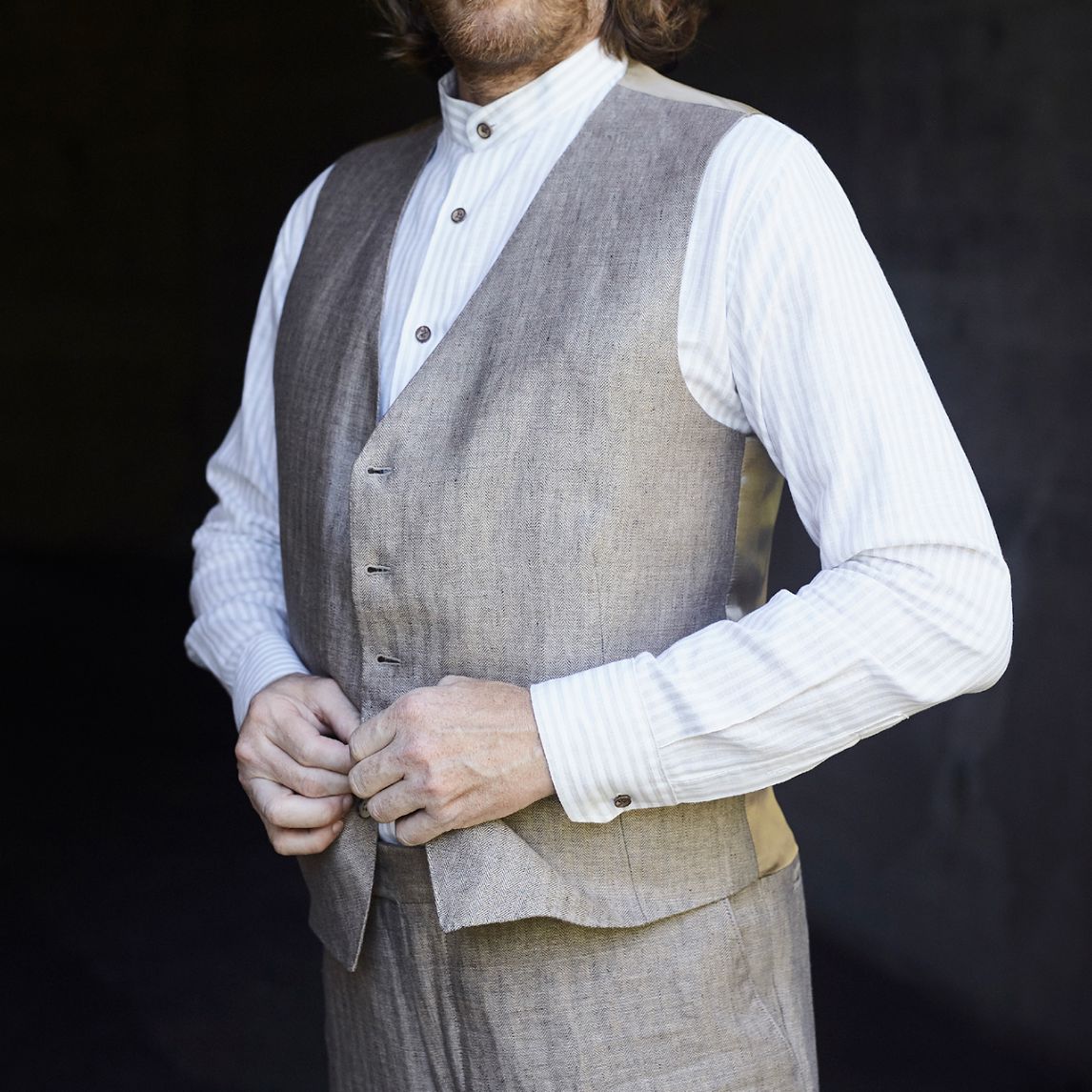Gilet Sam Sand - Schweizer Design Gilet Atelier Treger 