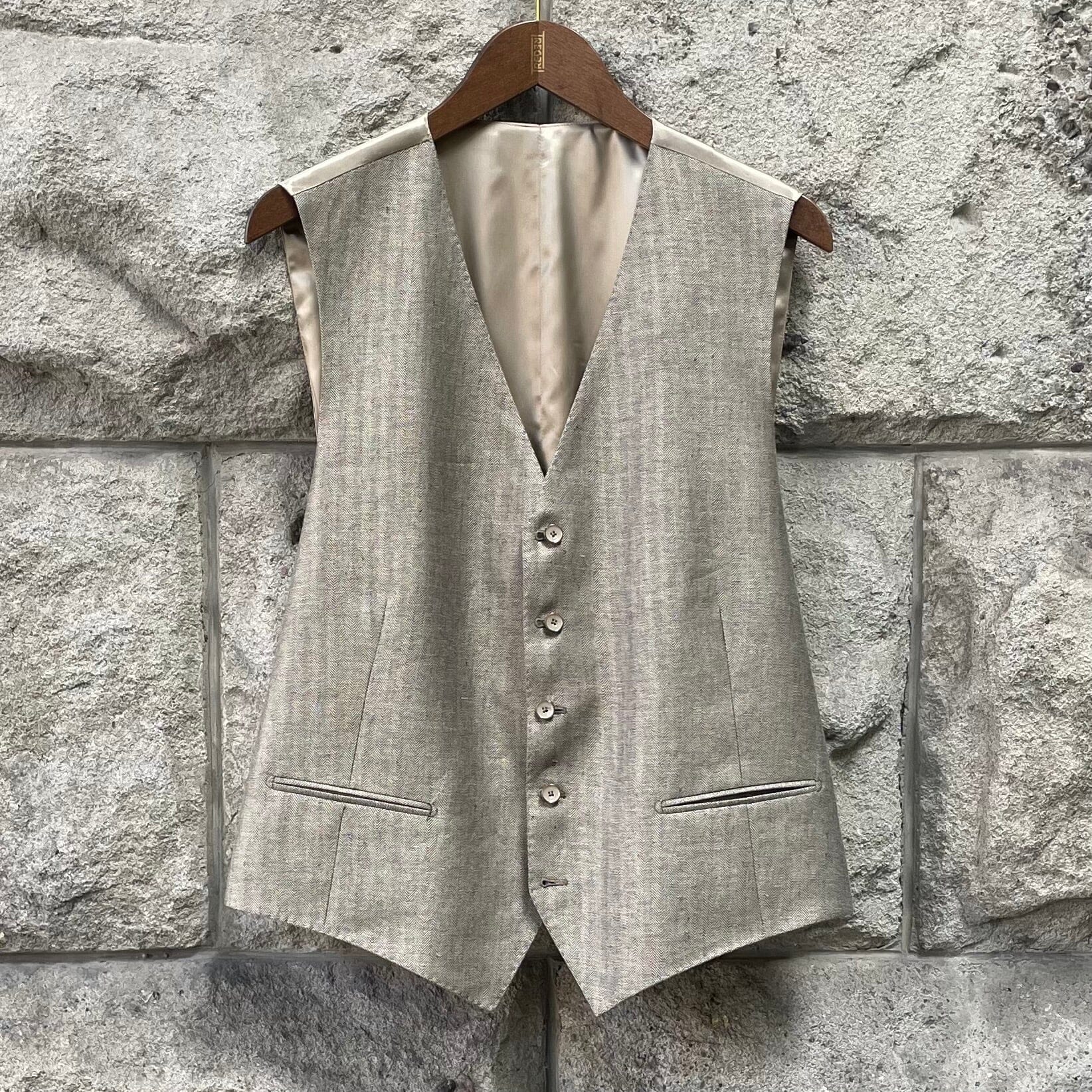Gilet Sam Sand - Schweizer Design Gilet Atelier Treger 