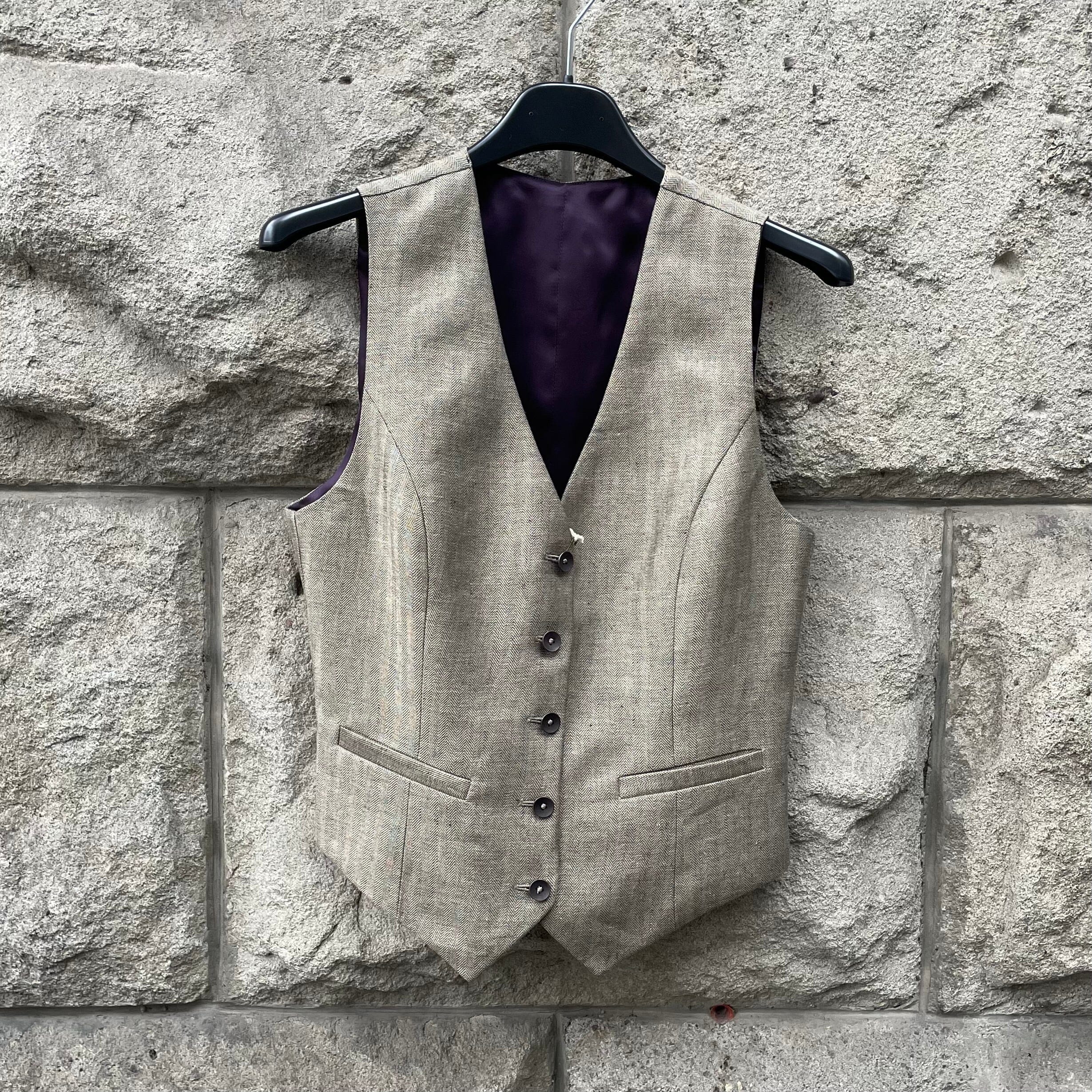 Gilet Sam Sand Woman - Schweizer Design Gilet Atelier Treger 