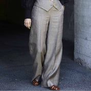 Hose Sam Sand Woman - Schweizer Design Atelier Treger 