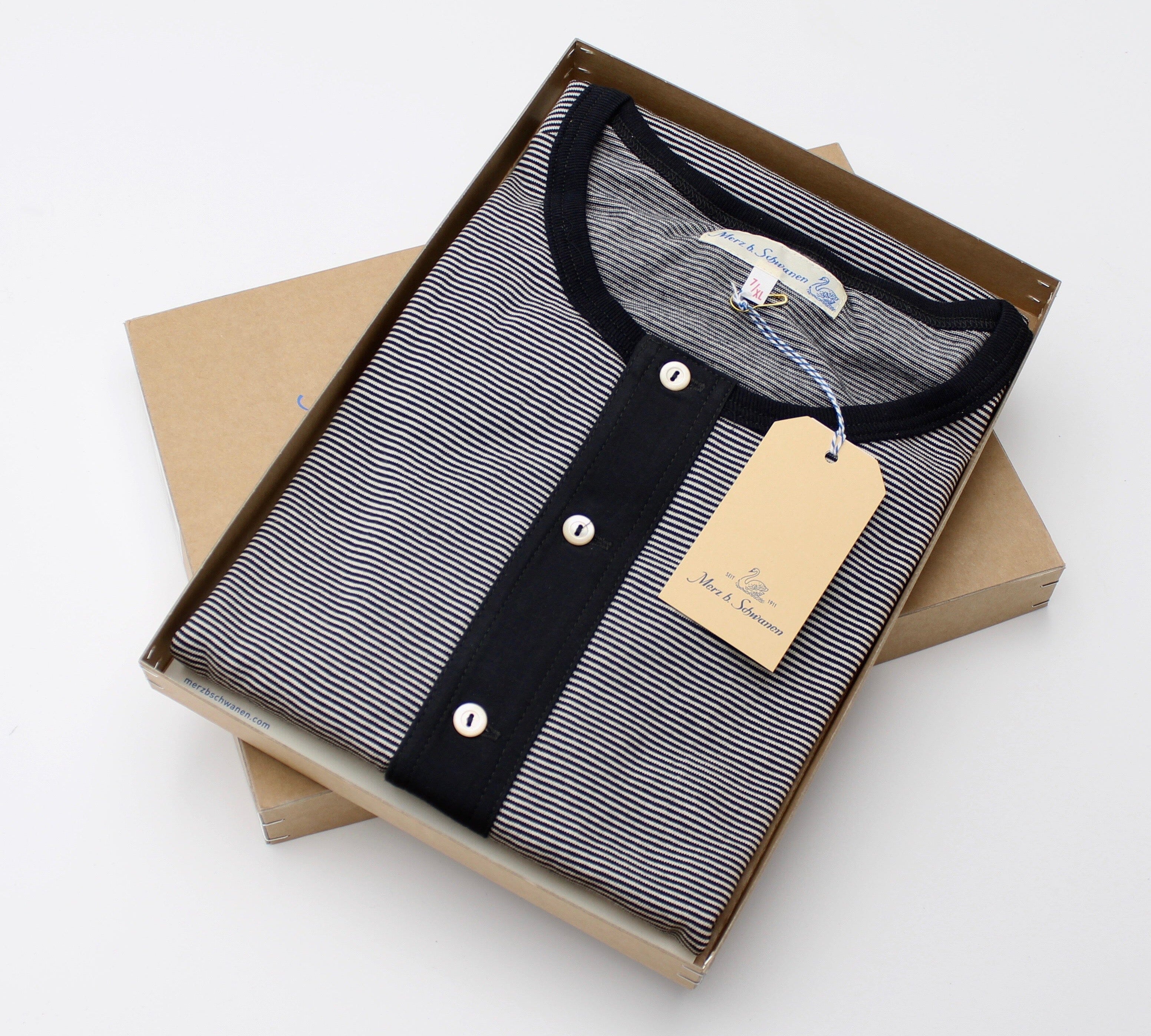 Shirt kurzarm - Farbe schwarz weiss gestreift Atelier Treger 